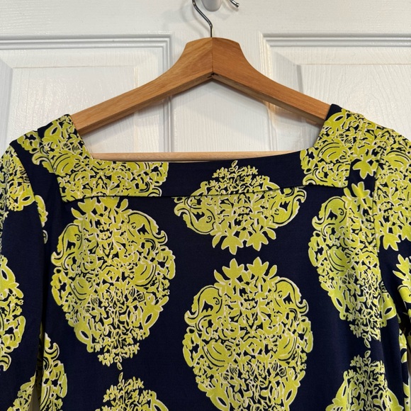 Lilly Pulitzer 100% Silk Shift Dress Navy Green Medallion 3/4 Sleeve Size 6 - Picture 11 of 13